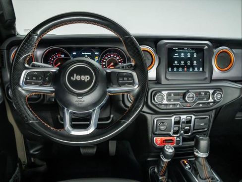 Used 2020 Jeep Gladiator Mojave w/ Trailer Tow Package image 23