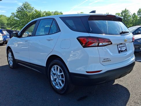 Used 2024 Chevrolet Equinox LS FWD image 4