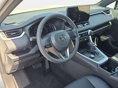 Used 2025 Toyota RAV4 XSE image 16