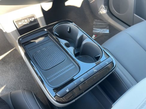 New 2026 Hyundai Ioniq 5 SEL image 28