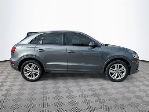 Used 2017 Audi Q3 2.0T Premium image 5