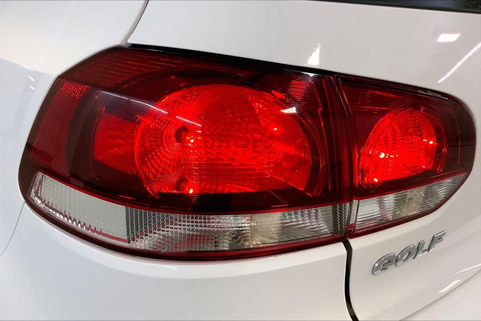 Used 2013 Volkswagen Golf 4-Door FWD image 28