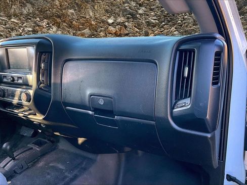 Used 2019 Chevrolet Silverado 2500 W/T w/ WT Convenience Package image 9