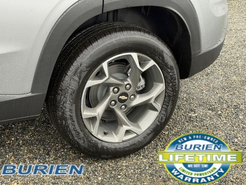 New 2026 Chevrolet Trax LT w/ Driver Confidence Package image 33