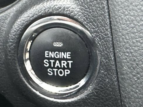 Used 2017 Subaru Legacy 3.6R Limited image 13