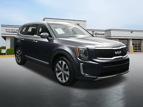 Used 2022 Kia Telluride S FWD image 7