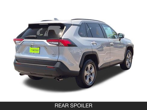 Used 2024 Toyota RAV4 XLE AWD/4WD image 9