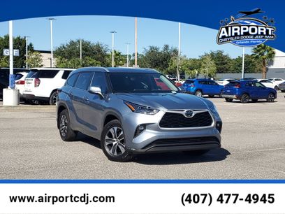 Used 2024 Toyota Highlander LE