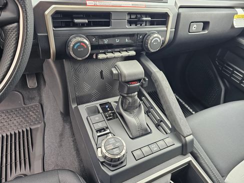 New 2026 Toyota Tacoma TRD Off-Road AWD/4WD image 10
