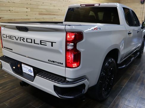 Used 2026 Chevrolet Silverado 1500 Custom w/ Turbomax Blackout Package AWD/4WD image 4