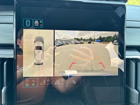 New 2026 GMC Acadia Elevation image 15