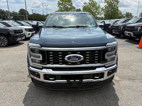Certified 2023 Ford F450 Lariat w/ Lariat Ultimate Package AWD/4WD image 2