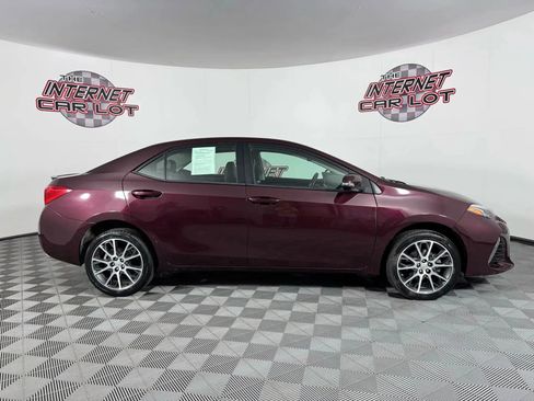 Used 2017 Toyota Corolla SE 50th Anniversary image 8