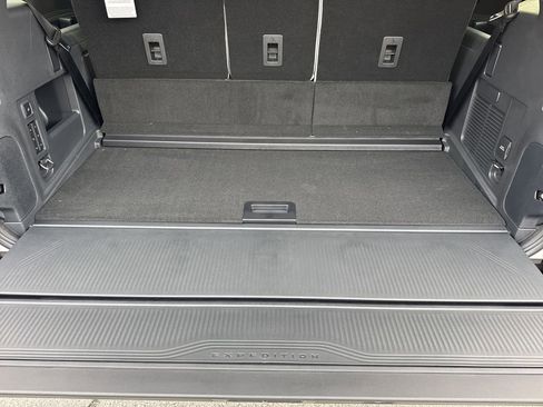 New 2026 Ford Expedition Platinum w/ Platinum Ultimate Package image 18