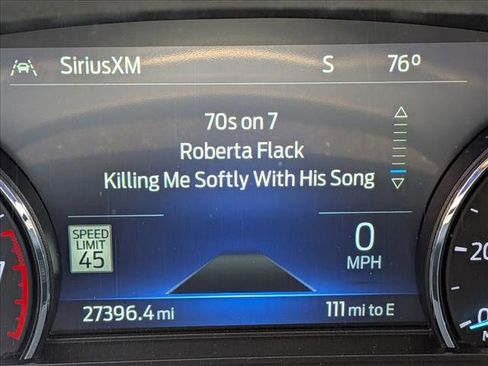 Used 2022 Ford Explorer XLT w/ Equipment Group 202A image 6