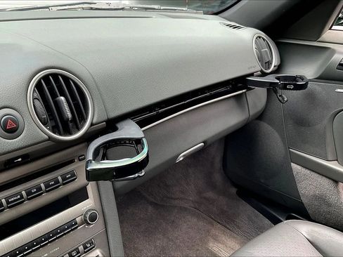 Used 2006 Porsche Boxster RWD image 30