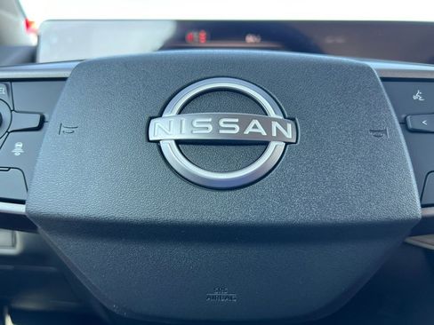 New 2026 Nissan Sentra SR w/ Floor Mat Package FWD image 5