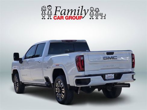 Used 2026 GMC Sierra 2500 Denali Ultimate image 3