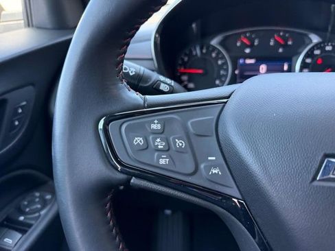 Used 2022 Chevrolet Equinox RS image 13