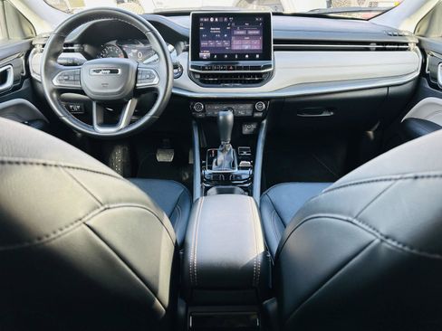 Used 2022 Jeep Compass Limited image 22