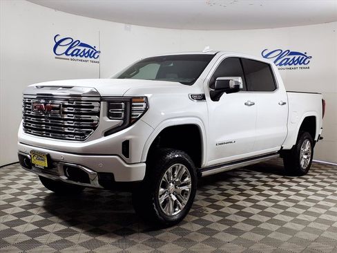 Used 2022 GMC Sierra 1500 Denali image 2