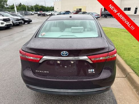 Used 2016 Toyota Avalon XLE Premium FWD image 5