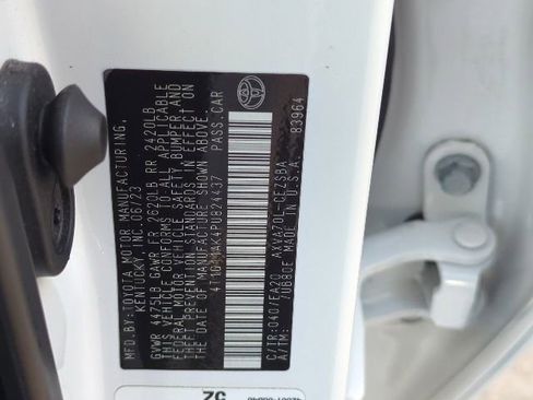 Used 2023 Toyota Camry SE FWD image 31