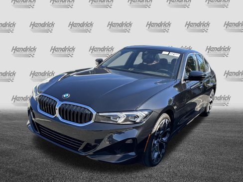 Certified 2025 BMW 330i Sedan RWD image 5
