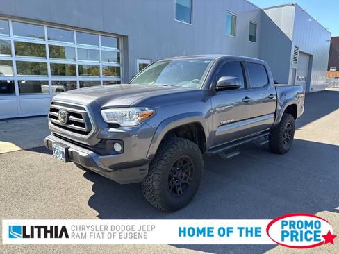 Used 2023 Toyota Tacoma SR5 AWD/4WD image 1