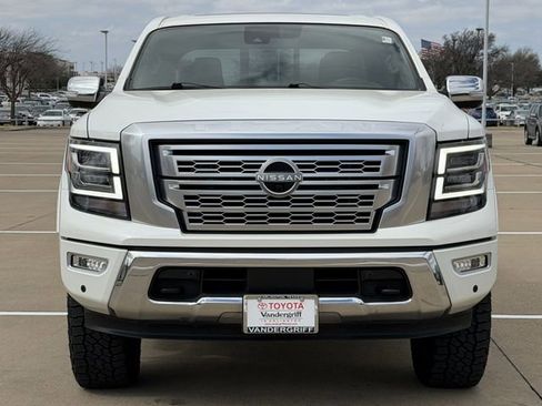 Used 2024 Nissan Titan Platinum Reserve w/ Moonroof Package image 8