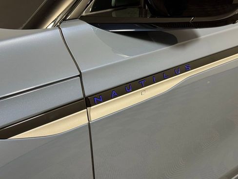 New 2026 Lincoln Nautilus Reserve image 11