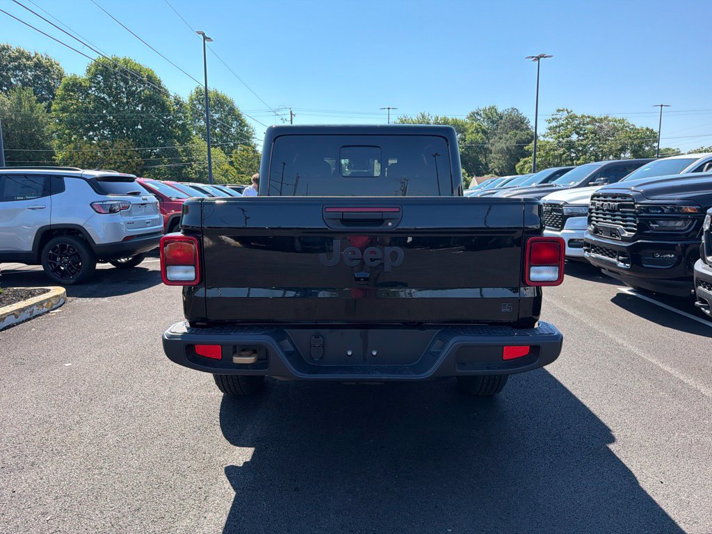 New 2026 Jeep Gladiator Sport AWD/4WD image 6