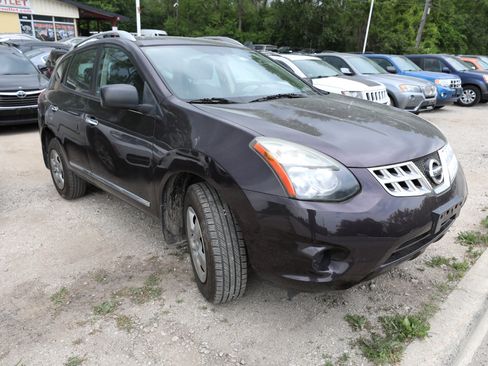 Used 2015 Nissan Rogue S w/ Convenience Package image 4