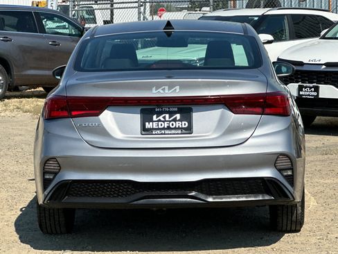 Used 2023 Kia Forte LXS FWD image 5
