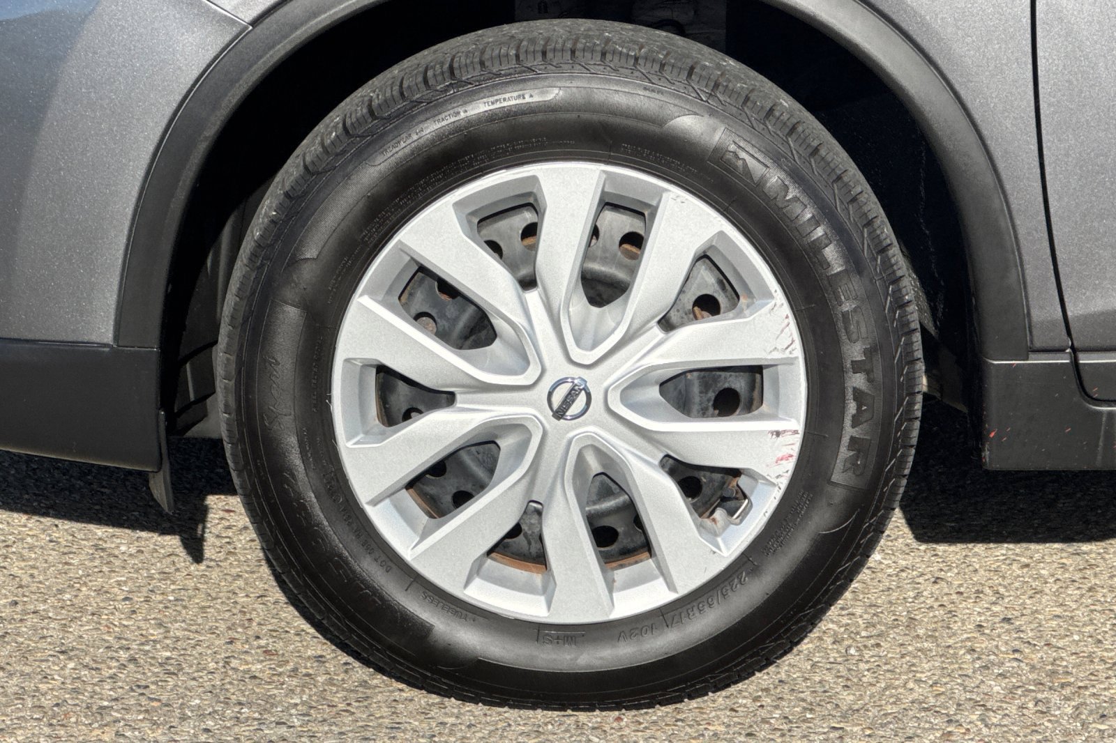 Used 2016 Nissan Rogue S FWD image 30
