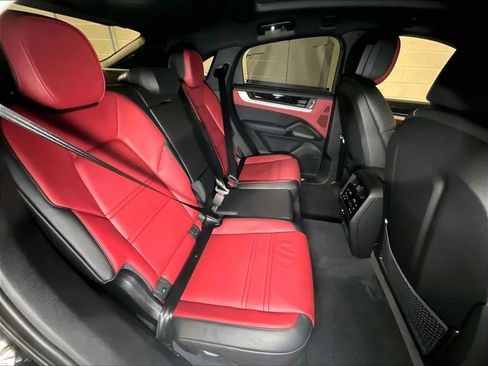 New 2026 Porsche Cayenne S image 21