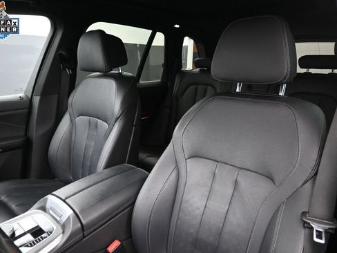 Used 2022 BMW X5 xDrive40i w/ M Sport Package AWD/4WD image 13