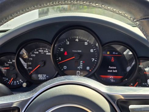 Used 2018 Porsche 911 Carrera image 15