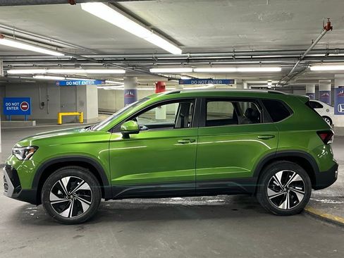 New 2026 Volkswagen Taos SE AWD/4WD image 31