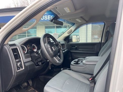 Used 2015 RAM 3500 Tradesman w/ Chrome Appearance Group image 8