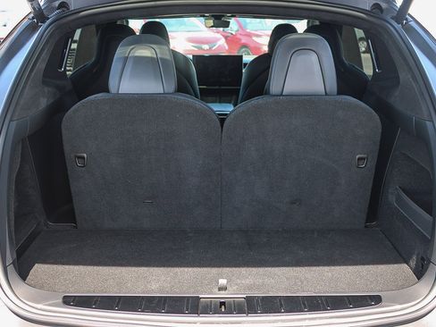 Used 2022 Tesla Model X image 26