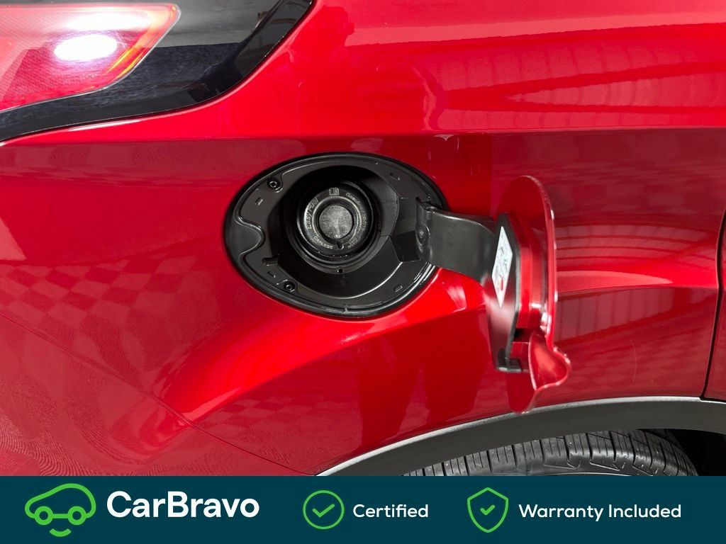 Used 2018 Ford Escape Titanium w/ Ford Safe & Smart Package AWD/4WD image 17