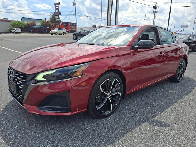 Used 2023 Nissan Altima 2.5 SR FWD image 3