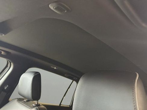 Used 2025 Jeep Wagoneer S Limited image 12