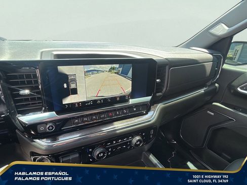Used 2025 Chevrolet Silverado 1500 LTZ w/ Z71 Off-Road Package AWD/4WD image 19