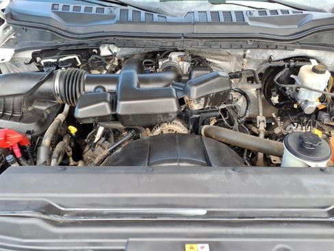 Used 2018 Ford F250 XL w/ Power Equipment Group AWD/4WD image 28