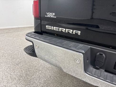 Used 2018 GMC Sierra 1500 SLE w/ SLE Value Package image 27