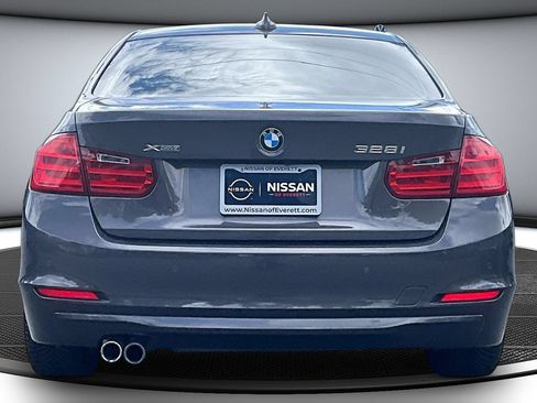 Used 2014 BMW 328i xDrive Sedan AWD/4WD image 5