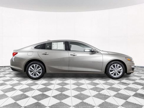 Used 2025 Chevrolet Malibu LT FWD image 20