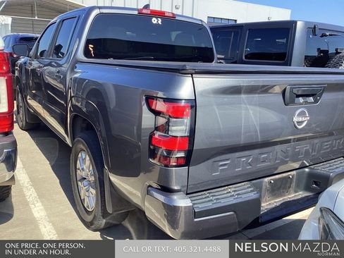 Used 2022 Nissan Frontier SV RWD image 8